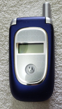 Motorola Vintage V190 Flip Phone Cellphone