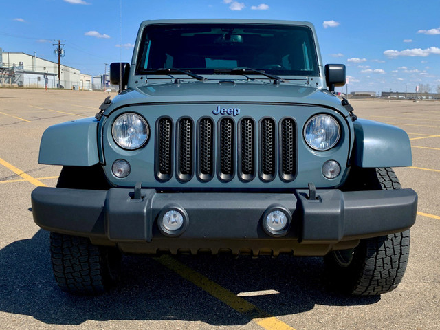 2015 Jeep Wrangler Unlimited Sahara – Great Condition! in Cars & Trucks in Saskatoon - Image 2