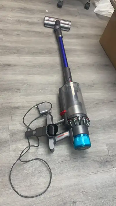 slightly used -Dyson Gen5outsize Vacuum GEN5OUTSIZE  Cordless, View more