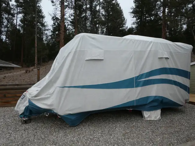 RV's, Campers & Trailers in Travel Trailers & Campers in Cranbrook - Image 11