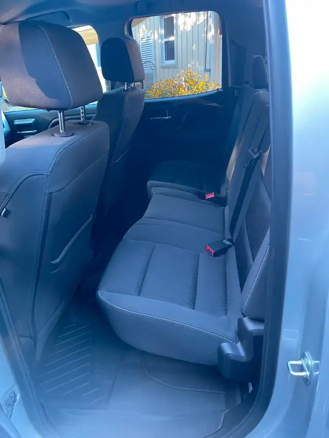 2019 GMC Sierra Double Cab for sale (Low Km's, One Owner)63804761147521124