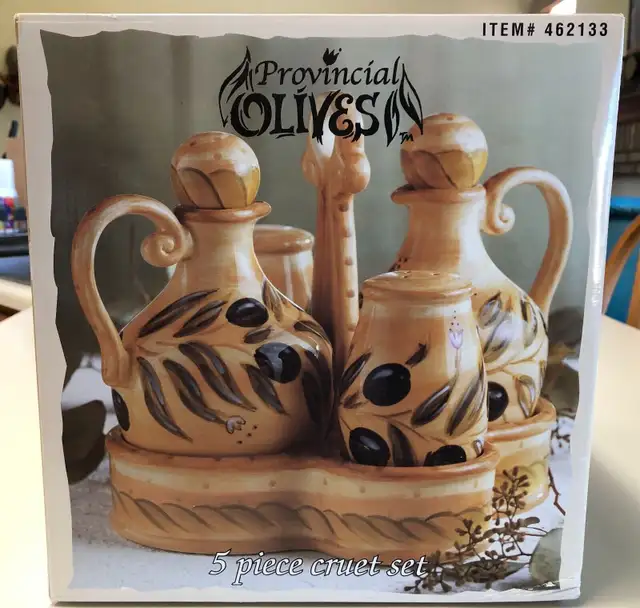 5-piece Cruet Set, Hand painted, Provincial Olives Collection *N in Kitchen & Dining Wares in City of Toronto - Image 11
