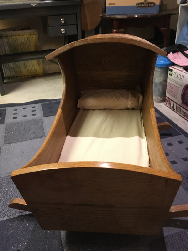 Solid Wood Baby Cradle  in Clothing - 0-3 Months in Kawartha Lakes - Image 2
