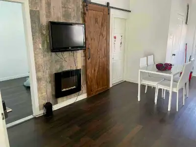 4-1/2 disponible maintenant Rue St. Alexandre, Longueuil appartement entièrement meublé • cuisine, p...