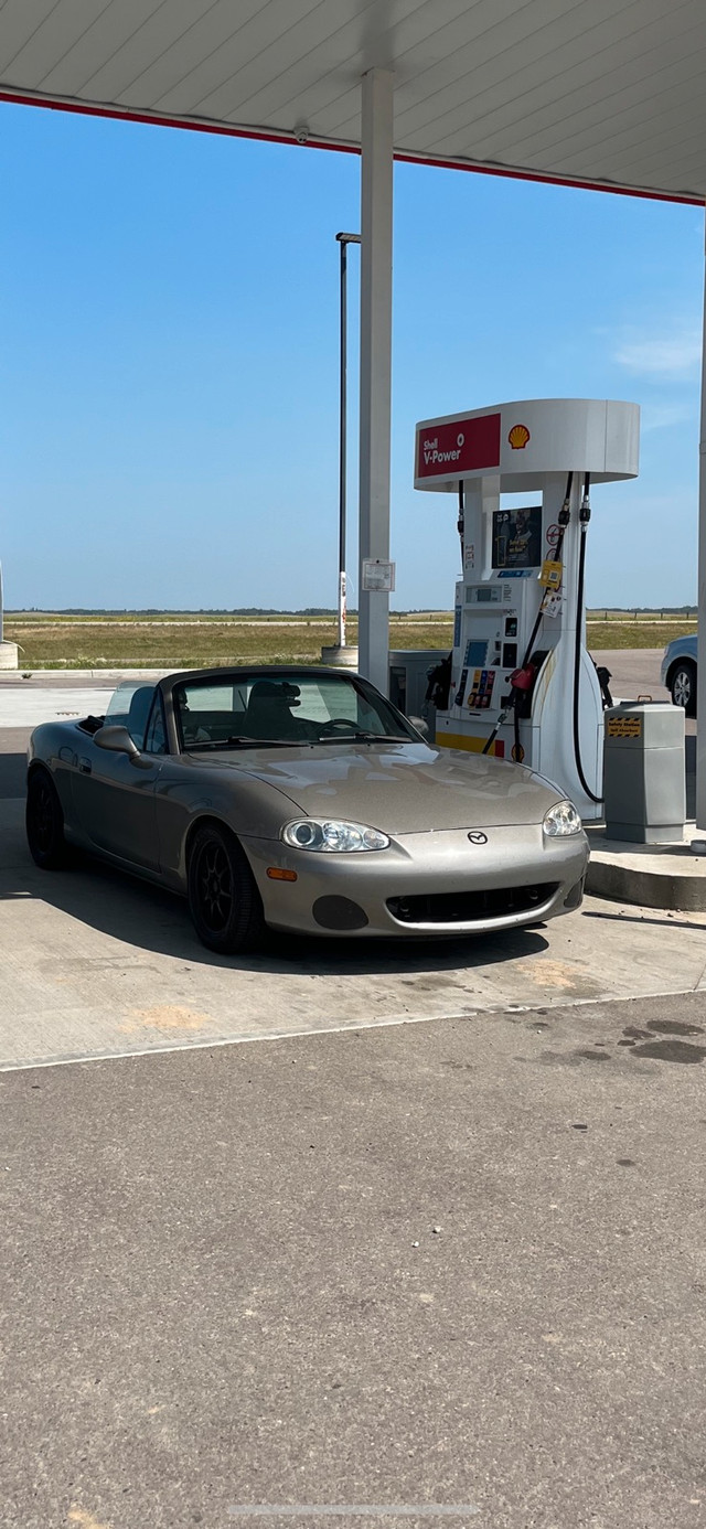 Mazda Miata Mx-5 ** low kilometres in Cars & Trucks in Edmonton - Image 3