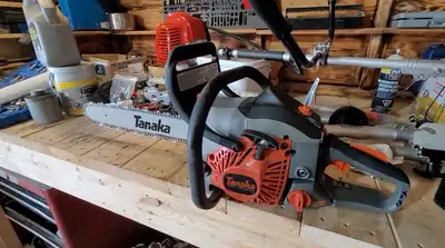 Runs perfect, starts right up. Looks to too have VERY low hours. Will take trades, if you have broke...
