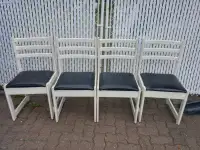 4 chaises de cuisine pour 80$