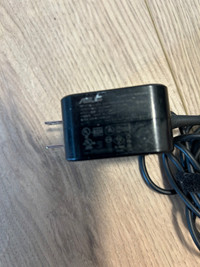 ASUS 19V 1.75A 33W Genuine AC Power Adapter Charger  MODEL: AD21