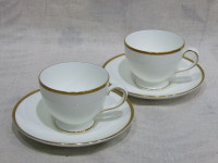 Vintage Wedgewood England 2 teacups with saucers great condition