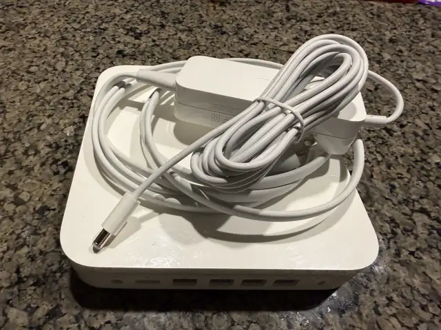 Apple AirPort Extreme Base Station 64639724395266120