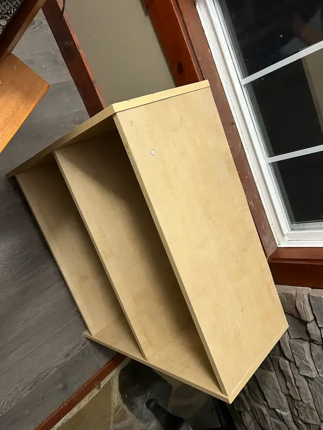 small book shelf in Bookcases & Shelving Units in Owen Sound - Image 4