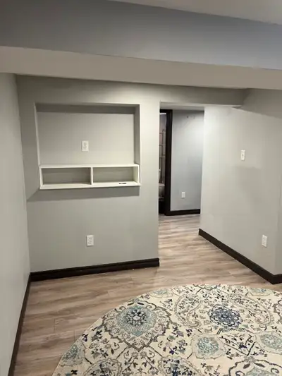 Bright and comfortable 1-bedroom basement suite (bachelor-style layout) available for rent. -Utiliti...