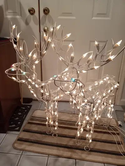 This Pair Of Lighted Reindeer are in Very Good Condition. Lights are Old Style Non-LED Bulbs, are in...