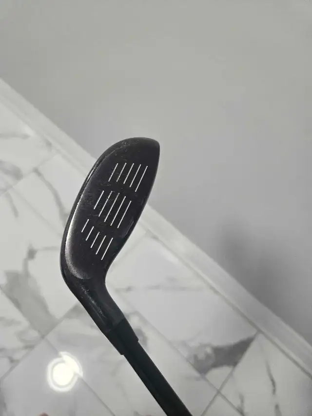cobra 4 hybrid superlite regular in Golf in Markham / York Region - Image 3