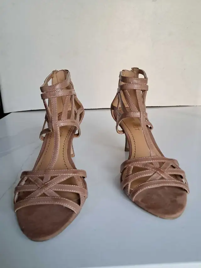 Nine West strappy high heel in Women's - Shoes in Markham / York Region - Image 4