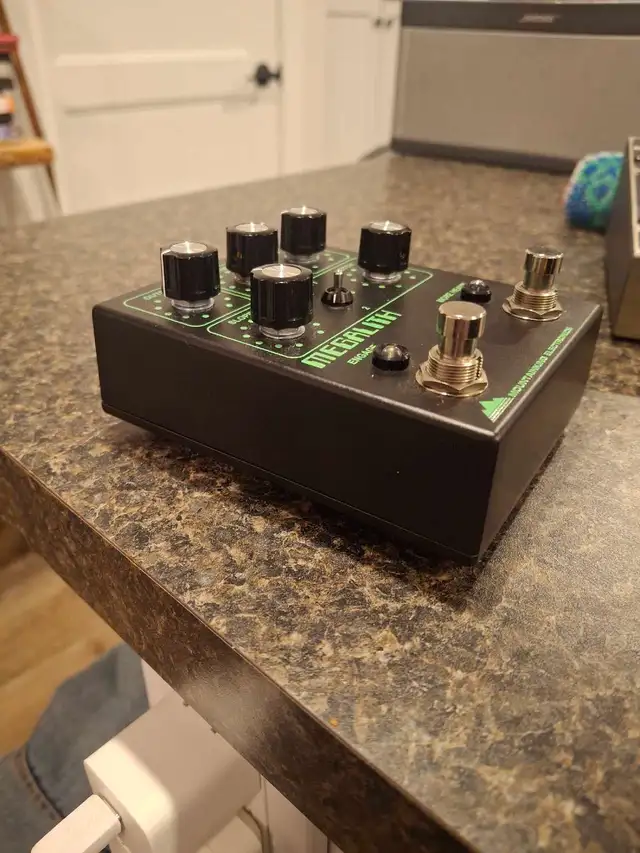 Megalith Fuzz Pedal  in Amps & Pedals in Annapolis Valley - Image 4