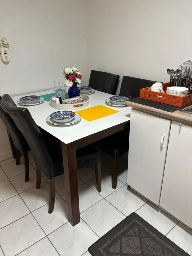 Rooms for Rent in Malton Mississauga for Girls only in Room Rentals & Roommates in Mississauga / Peel Region - Image 7