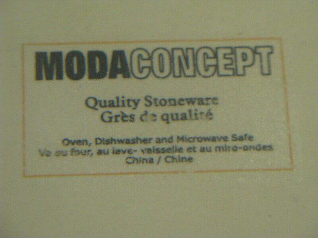 Plat en grès de qualité MODACONCEPT. dans Autre  à Trois-Rivières - Image 2
