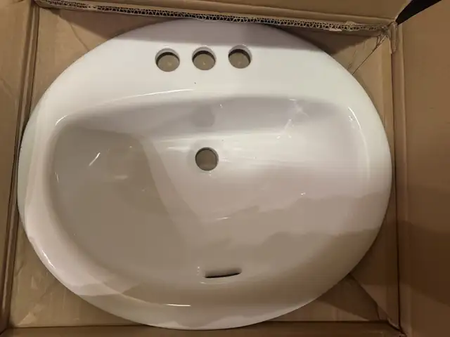 Brand New Drop-In Bathroom Sink – 20.2” x 17.1” / in Bathwares in Gatineau - Image 2