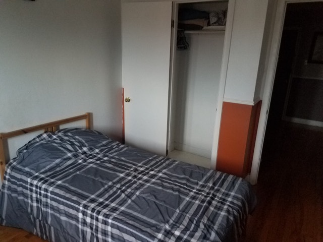 Chambre a louer pres place versaille — photo 1