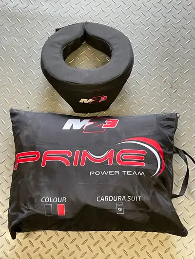MZ3 Go-Kart Racing Suit. Size 56(medium). Comes with neck brace and carry bag.