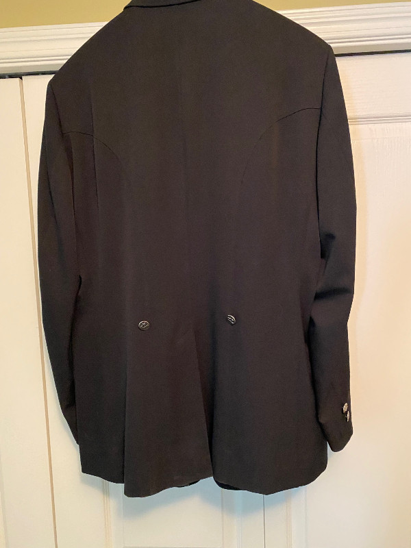 TWO MEN'S SHOWJUMPING JACKETS, LIKE NEW, BLACK SIZE 40-42 in Men's in Strathcona County - Image 3