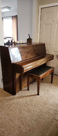 Horugel Piano