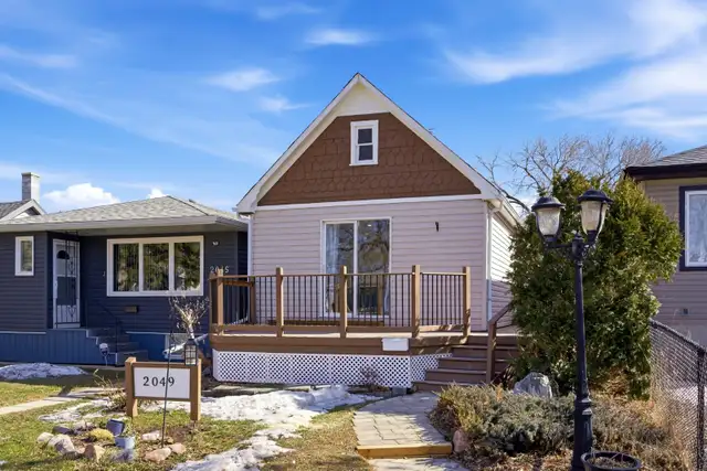 2bd/2bth Completely Renovated House in Broders Annex in Houses for Sale in Regina - Image 3