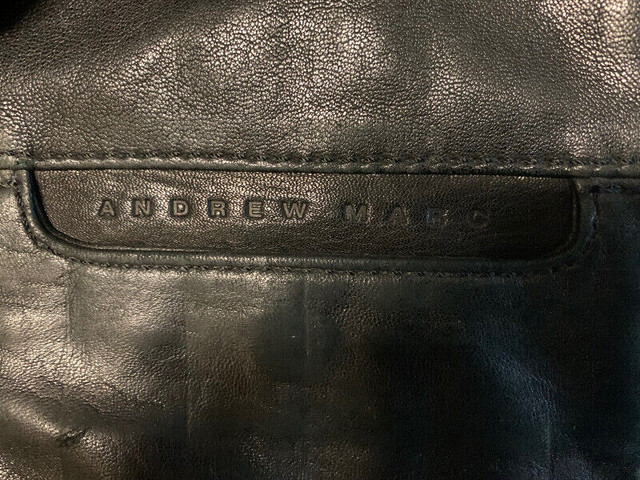 Andrew Marc soft leather messenger or laptop bag. in Women's - Bags & Wallets in Calgary - Image 2