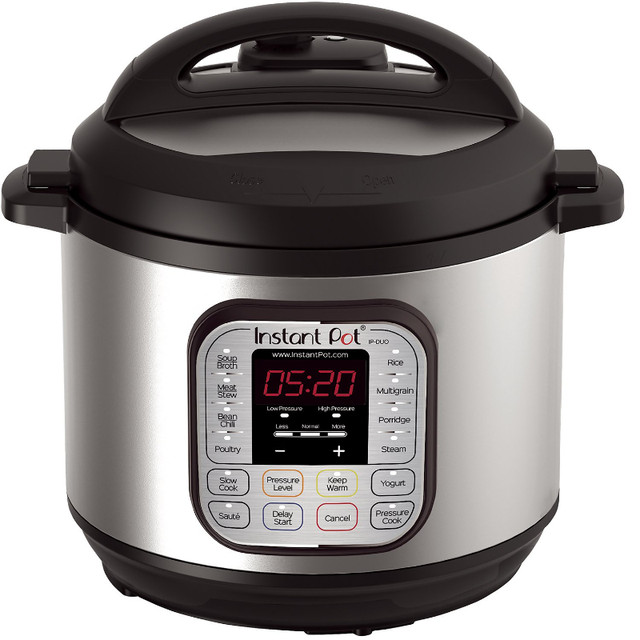 Large Mint Condition Instant Pot Pressure Cooker in Microwaves & Cookers in Oakville / Halton Region - Image 2