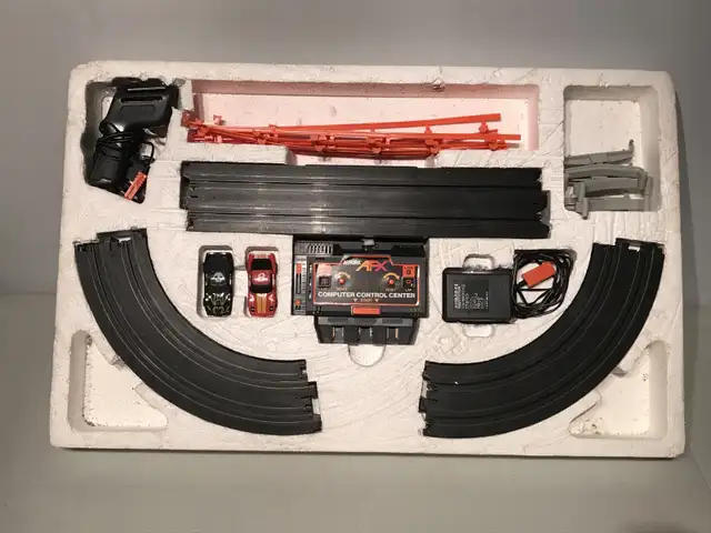 Vintage 1987 AFX Aurora Ghost Racer Toy Slot Car Set Tomy in Toys & Games in Ottawa - Image 4