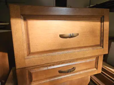 Portes en meurisier massif. Déjà démontée prête à emporter! Idéal pour réno, appartement locatif, ch...