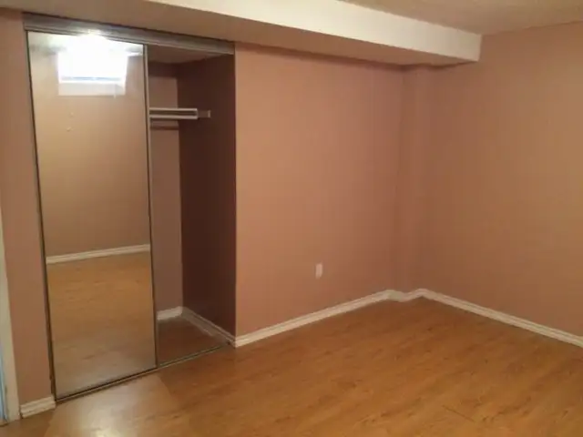 1 Bedroom Walkout Apartment  in Long Term Rentals in Mississauga / Peel Region - Image 11