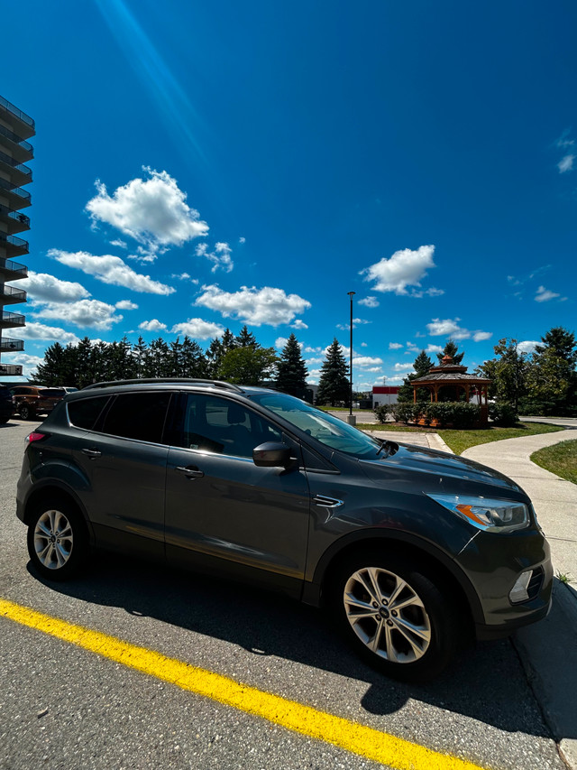 2017 FORD ESCAPE (plus 2 sets of tires)- SELLING AS IS* in Cars & Trucks in London - Image 3