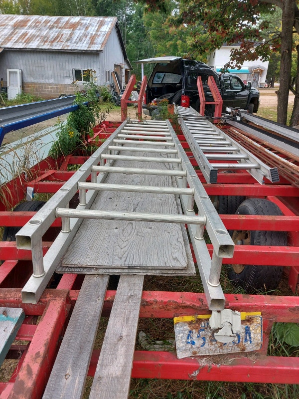 24 foot poles and pump jacks Ladders & Scaffolding North Bay Kijiji