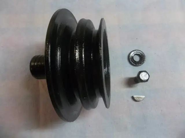 1948 to 1952 flathead Ford crankshaft pulley ..... a beauty dans Moteur, Pièces de Moteur dans London - Image 5