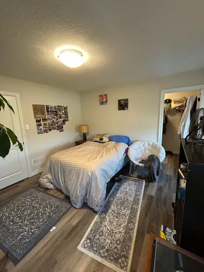 Master Bedroom for Rent – Walk-In Closet & Private Ensuite