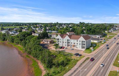 Waterfront luxury apartments for rent in Cornwall, PEI - minutes from Charlottetown. Luxury finishes...