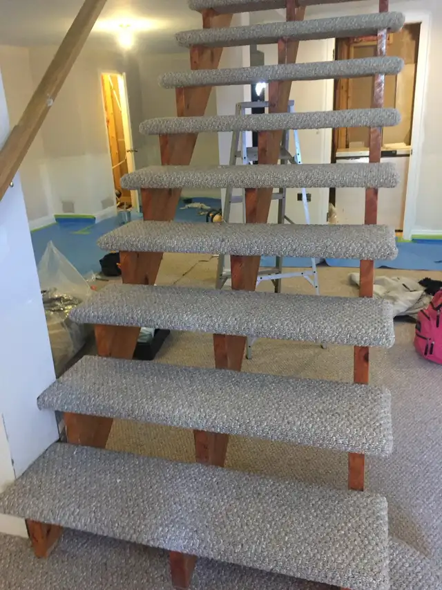 Vito’s Carpet Installation in Flooring in City of Halifax - Image 4