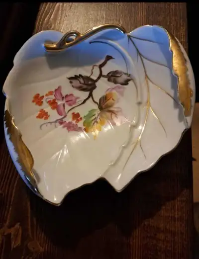 Vintage Leaf Bowl, View more