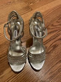 Steve Madden silver heels 