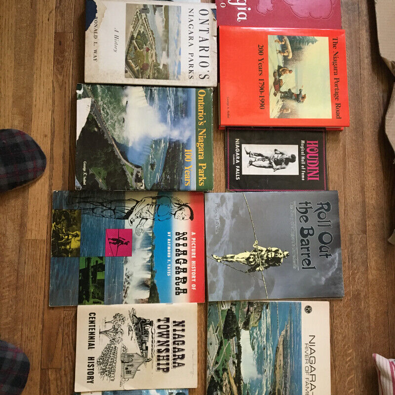 Niagara Falls and Niagara on the Lake books collection Arts