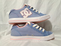 DC Skateboard Shoes Youth's USA Size 2 Chelsea TX SE Pink Blue  