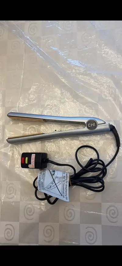 CHI Straightening Iron (like new), View more