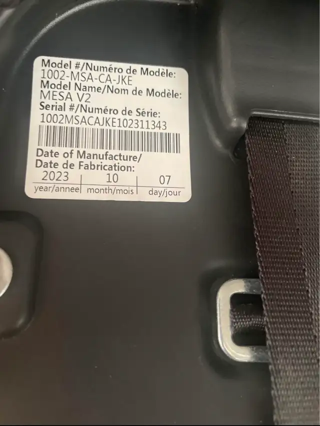 V2 Uppababy Mesa car seat with base in Strollers, Carriers & Car Seats in Oakville / Halton Region - Image 4