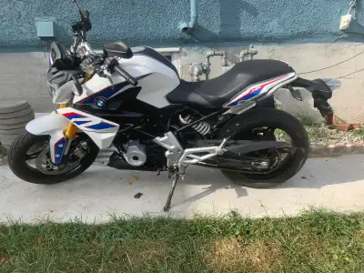 2020 BMW g310R in good condition $4.000 serious buyers only no trades
