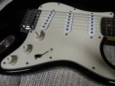 Electric Guitar Squier Stratocaster For Sale, View more