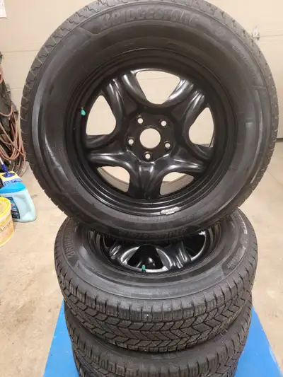 4-All season Bridgestone Alenza AS Ultra tires. The DOT on them is 0624 (Jan6, 2024) and have 10/32...