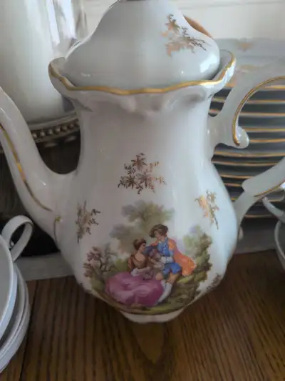 92 Piece Winterling China Set, View more