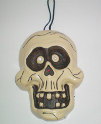 Vintage Light Up Talking Singing Halloween Skull 2003